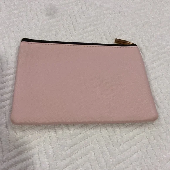 SHAPERMINT pink bag. Makeup pouch. Gold embossed. Beautiful pink colour. - Picture 2 of 6